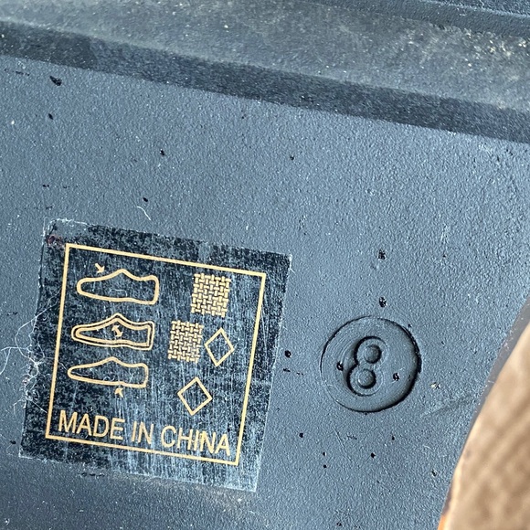 Tinstree Chelsea Stylish Leopard Print Ankle Booties - Picture 6 of 10